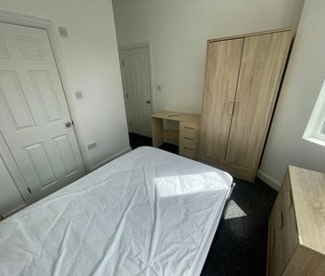 House share to rent on - Photo 4