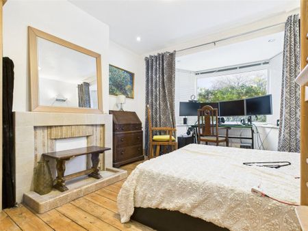 6 bedroom semi-detached house to rent - Photo 4