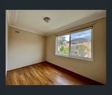 Beautiful 2-bedroom Apartment in Hillsdale - Photo 1