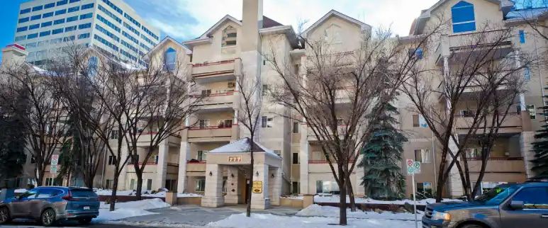 Luxury Fully Furnished Downtown Suite | 777 3 Avenue SW, Calgary - Photo 1
