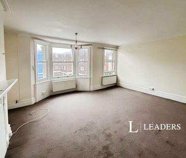 Queens Park Road, BN2 - Photo 4