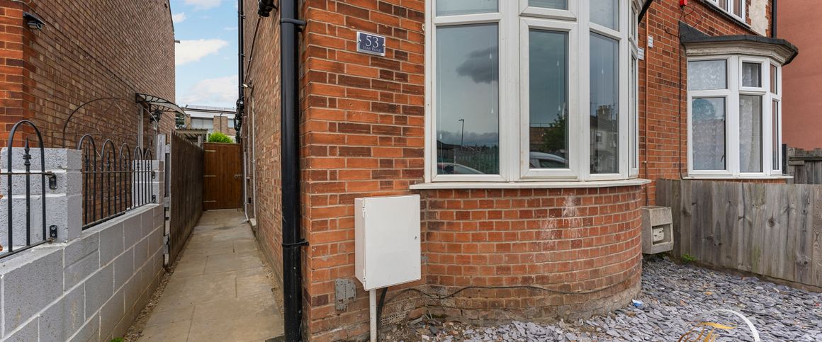 A Bright Star In The Night Sky Room 3 - Photo 1