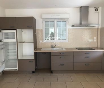 Location Appartement 3 pièces 56m² LES ARCS 83460 - Photo 3