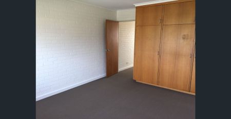 ADDISON REAL ESTATE - Photo 2