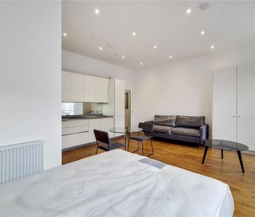 Studio to rent - Photo 5