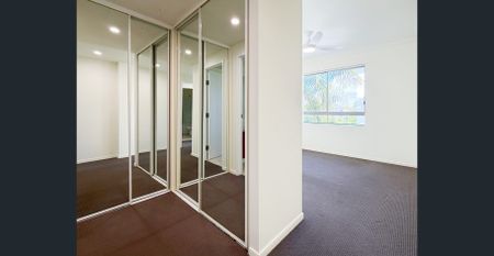 $800 per week - Photo 2