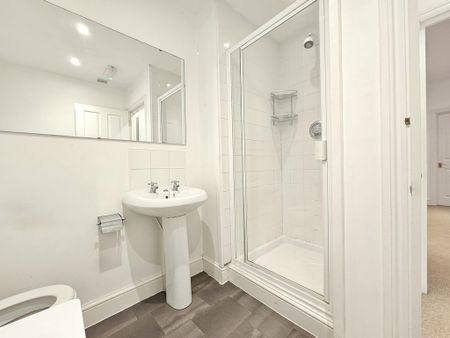 2 bedroom maisonette to rent - Photo 5