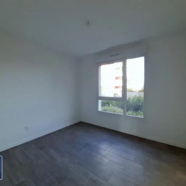 Appartement à louer 4 pièces 81.8m² - Photo 1