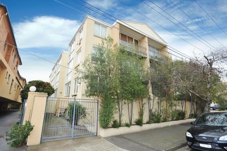 2 / 20 Cardigan St, St Kilda East - Photo 3