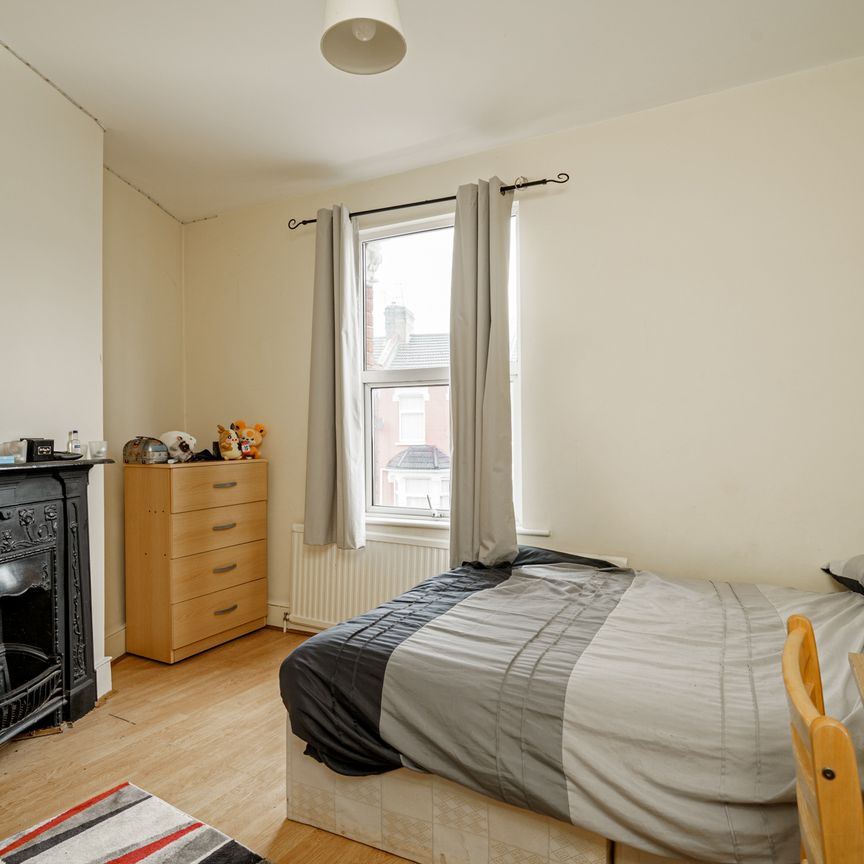 🏡 HMO Property in Tottenham, N17 🏡 - Photo 2