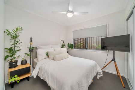 STYLISH DUPLEX IN ALKINA ESTATE - Photo 5