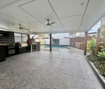 Renovated Coastal Home with Pool & Entertaining Area - Just 350m to... - Photo 3