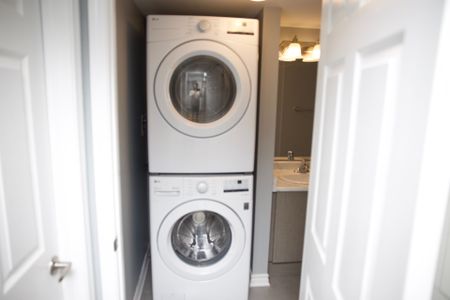 For Lease - 2791 Eglinton Avenue Unit# 530, Toronto, Ontario - Photo 2