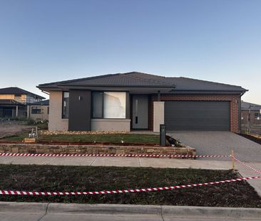 Spacious & Modern Family Living in the Heart of Clyde North - Photo 6