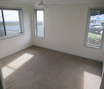 Beautiful Boambee East Home - Photo 2