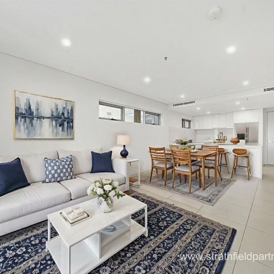 Arriva Strathfield | Huge Luxury 2 Bedroom Apartment - Photo 1