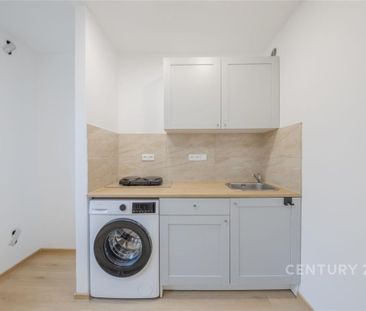 Pronájem bytu 1+1 32 m2 - Fotografie 3