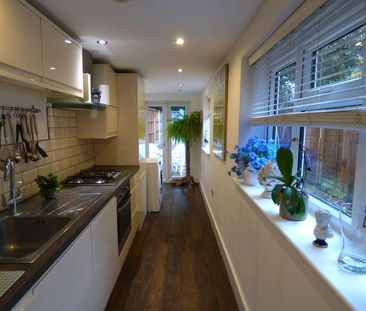 Alfred Road, Brentwood, CM14 - Photo 1