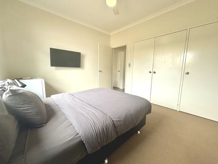 3x2 Kallama - Fully Furnished - Photo 4