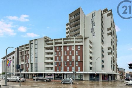 Modern Split-Level Apartment in Prime Hurstville Location - Photo 2