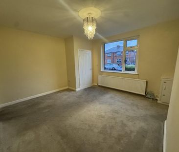 3 bedroom semi-detached house to rent - Photo 1