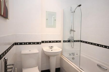 1 bedroom Flat To Let Total Size: 549 SQ FT - Photo 5
