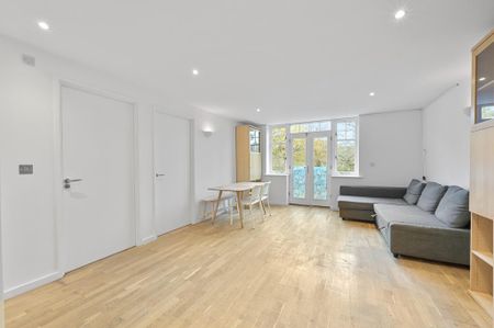 2 bedroom flat to rent - Photo 3