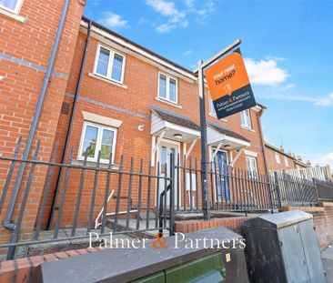 3 bedroom terraced house to rent - Photo 6