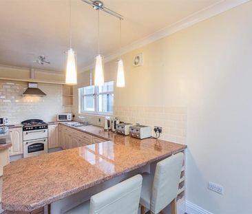 1 bedroom Flat To Let - Photo 5