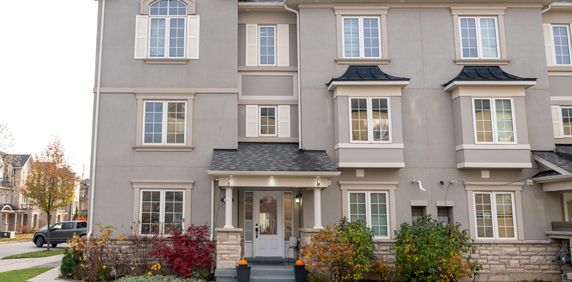 For Lease - 275 Ellen Davidson Drive, Oakville, Ontario - Photo 2