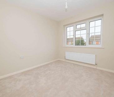 Blenheim Avenue, Faversham, ME13 - Photo 6