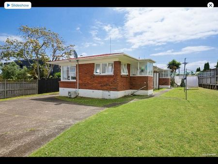 Charming 2BR Hauraki Haven w/Garden - Photo 5
