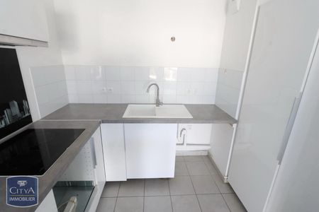 Location Appartement 2 pièces 41m² POMPONNE 77400 - Photo 3