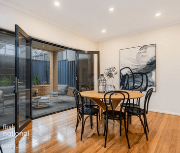 COASTAL LIVING IN THE HEART OF NEWCASTLE - Photo 5
