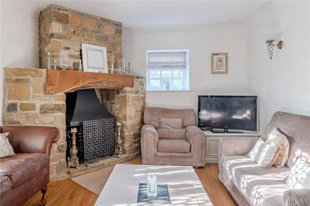 5 bedroom detached house to rent - Photo 2