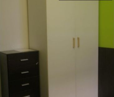 madrid, Community of Madrid 28011 - Photo 5