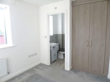 2 bedroom semi-detached house to rent - Photo 2