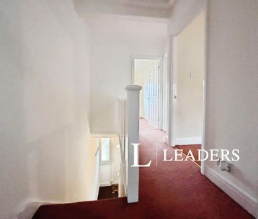 3 bedroom apartment to rent - Photo 6