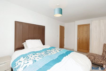 East Coast, Beacon Road, Bournemouth - Photo 5