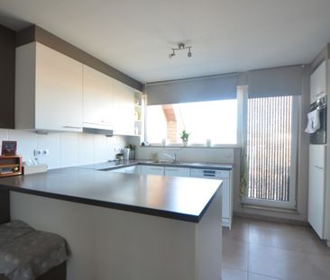 Te huur: Duplex met 3 slpk en parking in centrum Maldegem - Photo 6