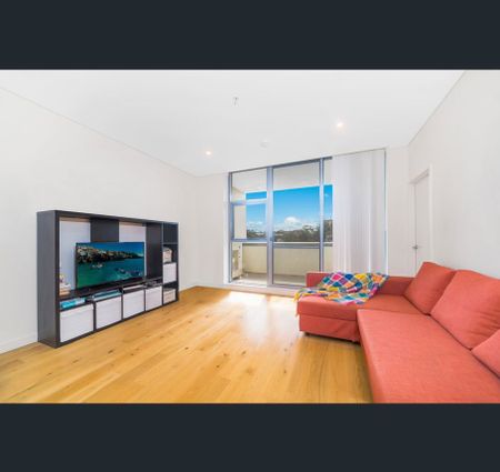 Two Bedroom One Bathroom with Balcony! - Photo 2