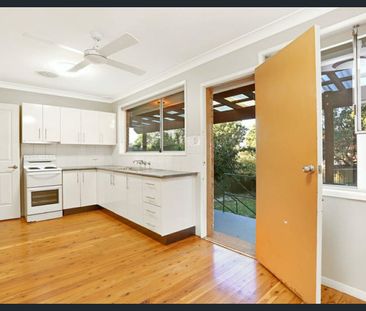 Three Bedroom home in prime location - Photo 3