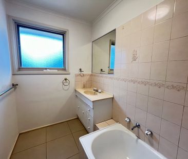 3 Bedroom Home - Photo 2