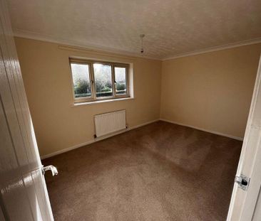 4 bedroom detached house to rent - Photo 4