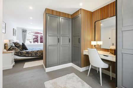 2 bedroom mews to rent - Photo 4