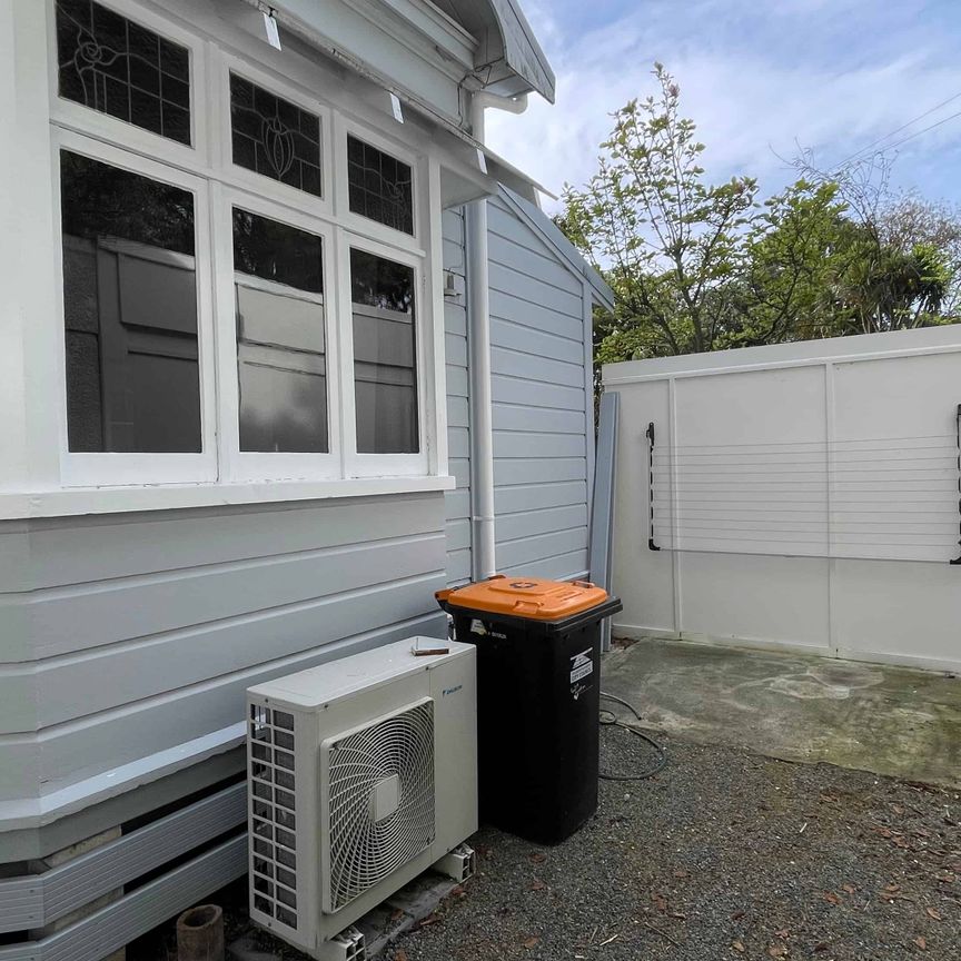 Two Bedroom Modern - Close to Hospital - Photo 1