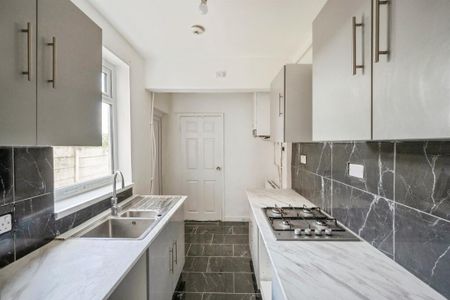 Staveley Street, Doncaster, Edlington - Photo 3