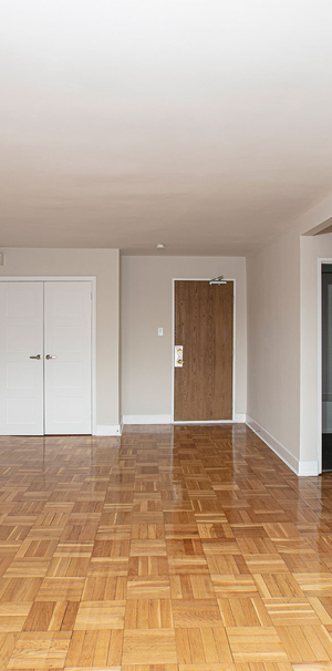 1545 Rue Bathurst - Bachelor - Photo 1