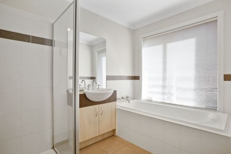 3 Bedroom Home - Photo 2