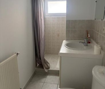 Location Appartement 1 pièce 28m² VALENCE 26000 - Photo 2